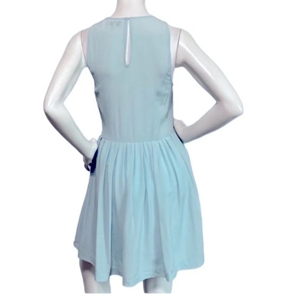 Babaton Aritzia Light Blue 100% Silk Fit and Flare Sleeveless Dress Size 6 - Picture 5 of 8